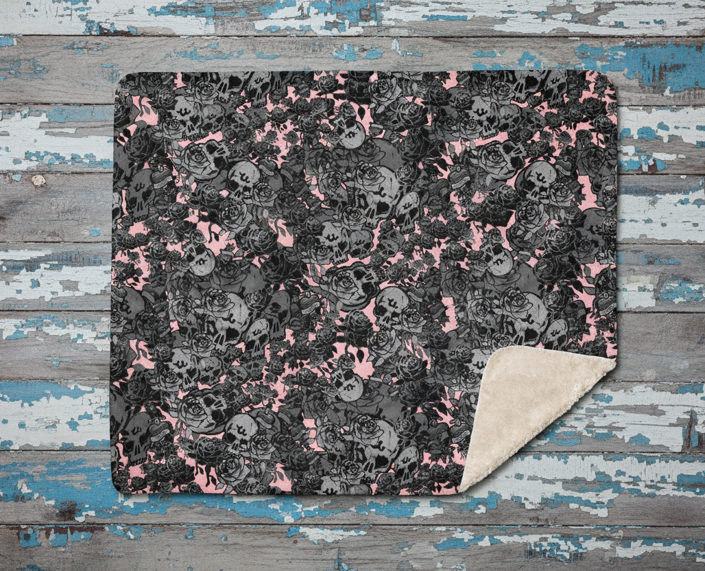 DARK URCHIN SKULL STORM 'CORAL' Sherpa blanket