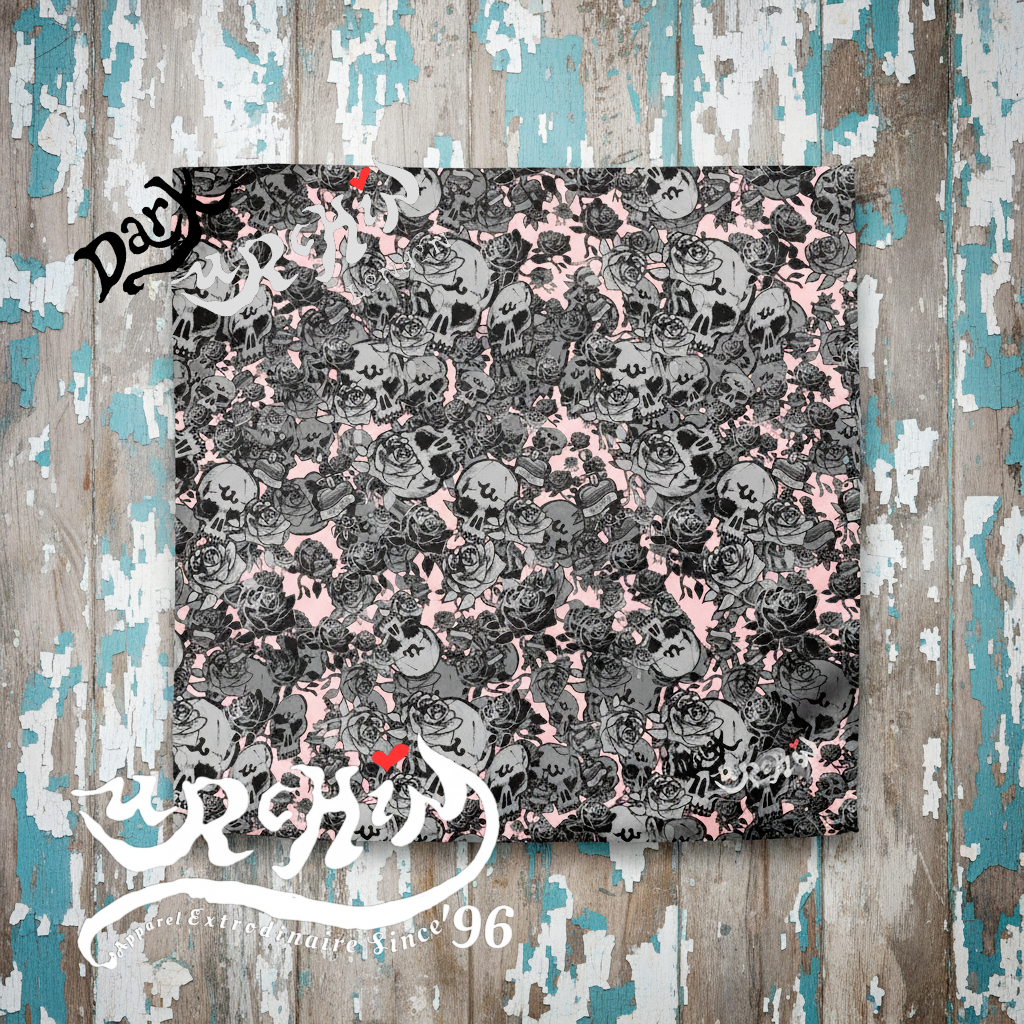 DARK URCHIN SKULL STORM 'CORAL' Duvet cover