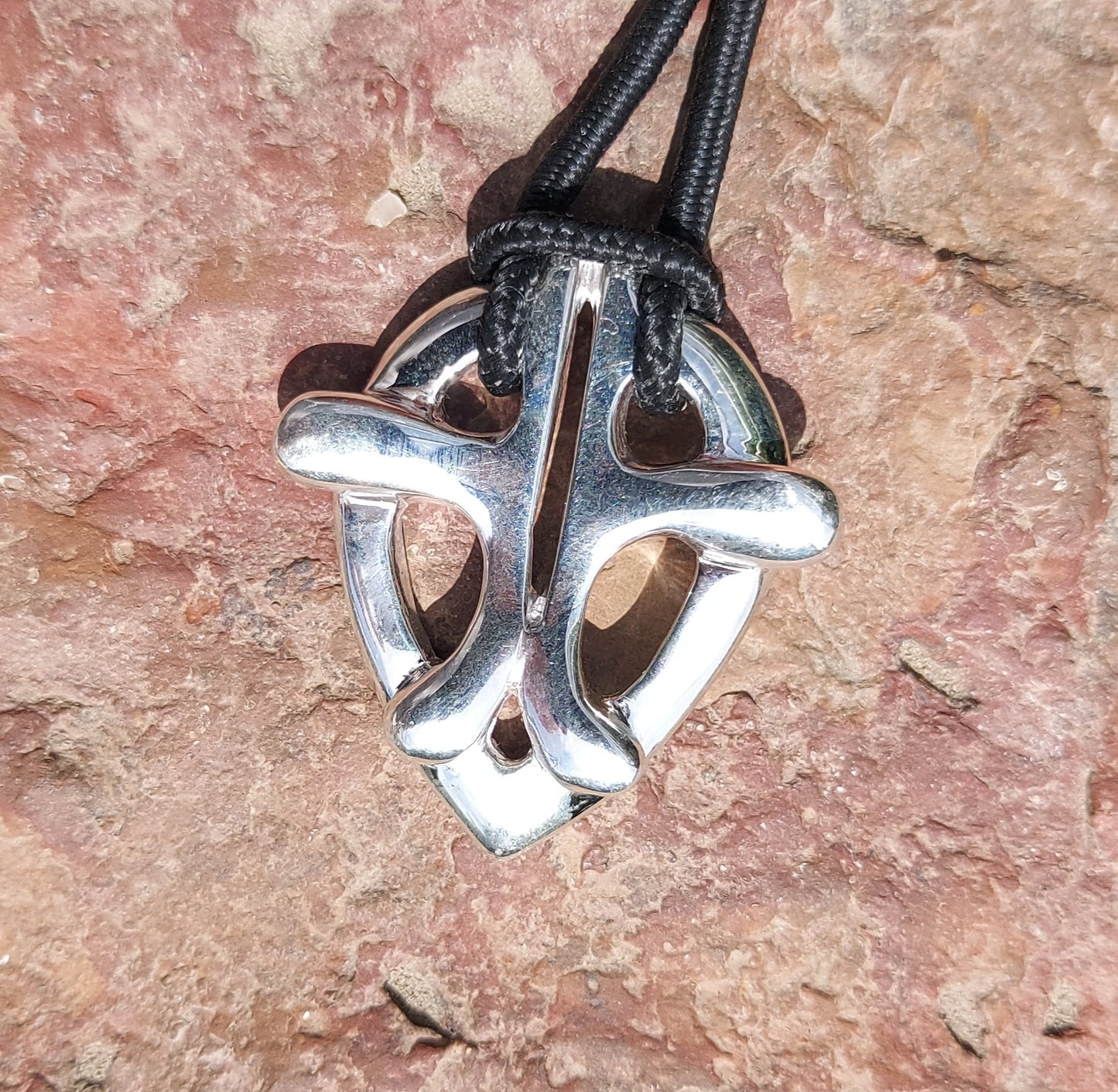 URCHIN Jewellery -'Heart Embrace' Unisex Silver Pendant. Solid Silver, Hallmarked. Hand-made in UK.
