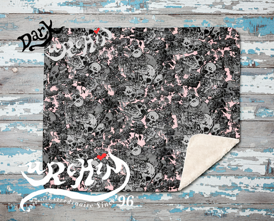 DARK URCHIN SKULL STORM 'CORAL' Sherpa blanket