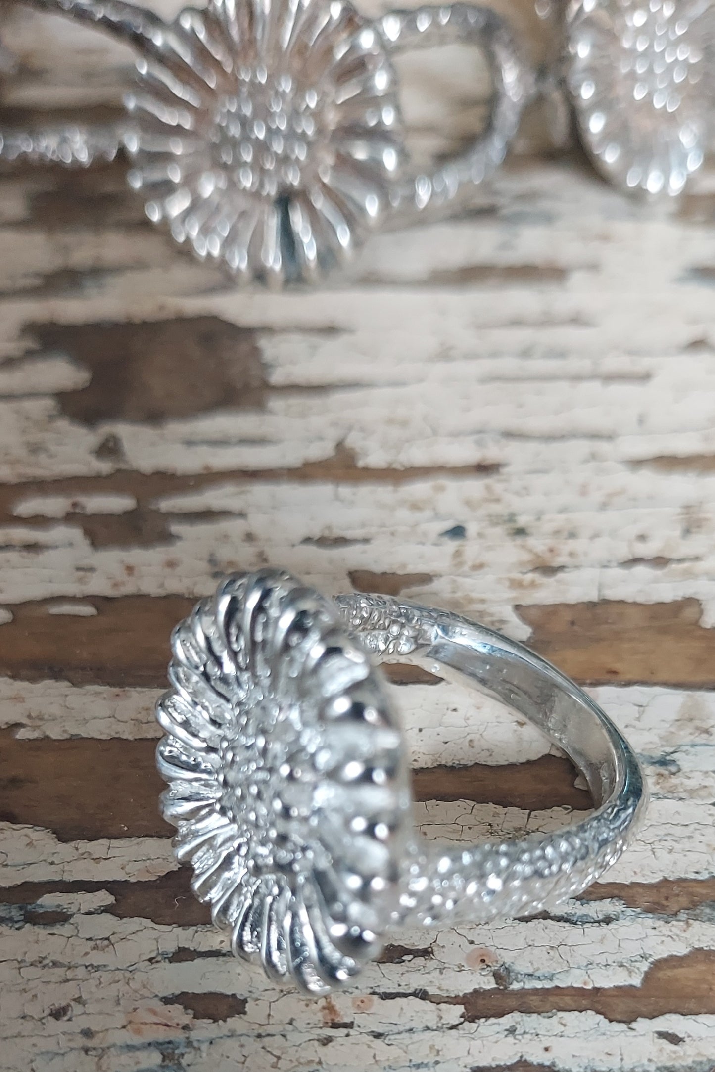 URCHIN Jewellery - 'Daisy' Ring. Hallmarked & Handmade in the UK. Choice of Custom Sizes available.
