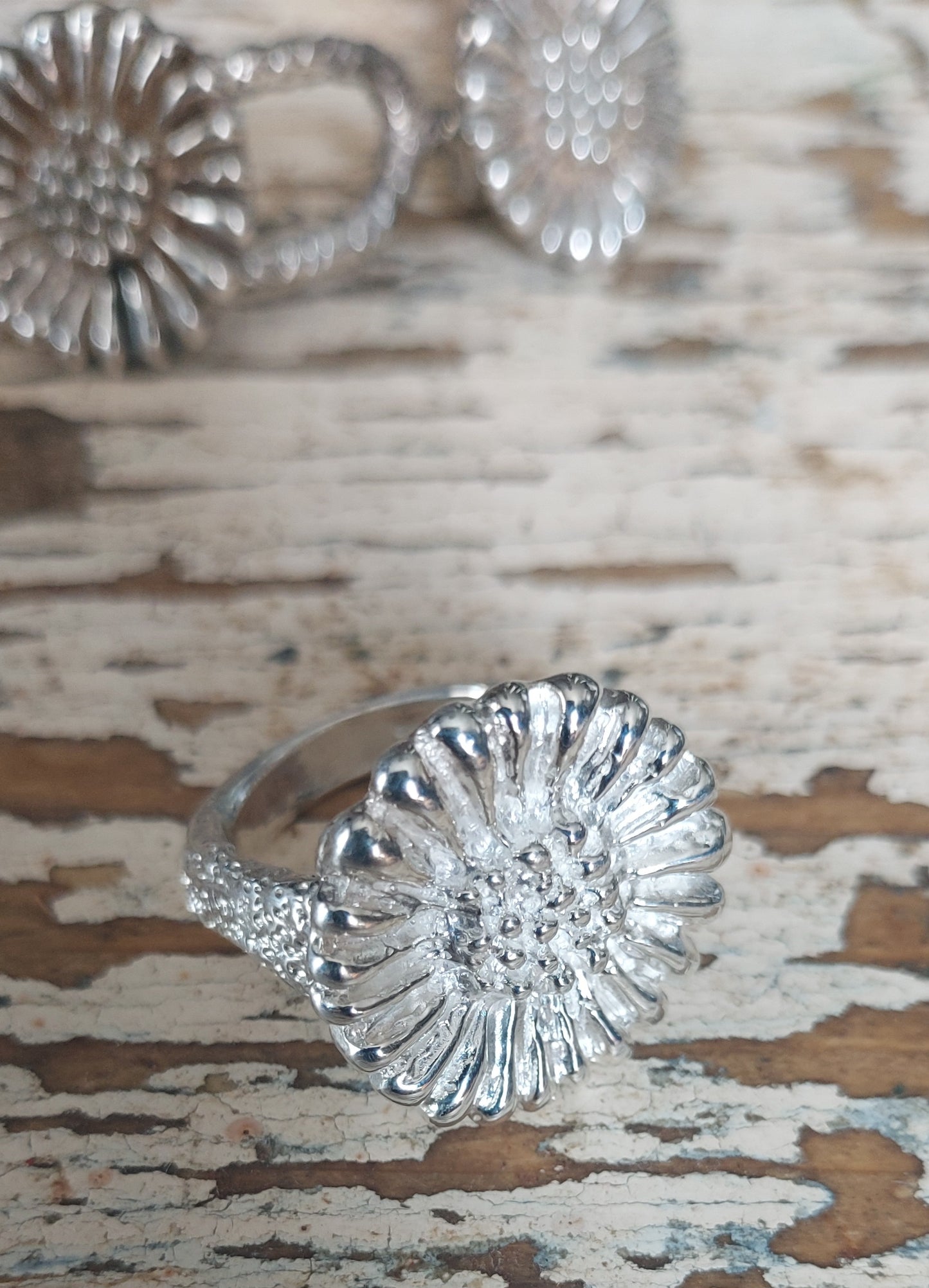 URCHIN Jewellery - 'Daisy' Ring. Hallmarked & Handmade in the UK. Choice of Custom Sizes available.